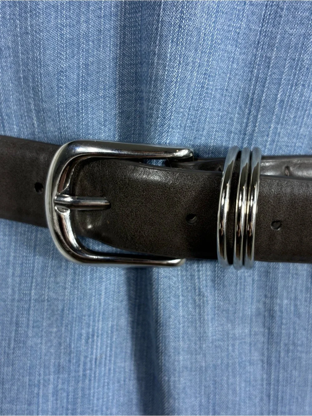 Womens belt Vince Camuto 40” long gray leather silver buckle plus triple ring